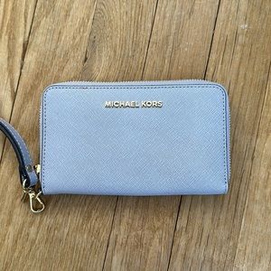 Brand new Michael Khors wristlet wallet